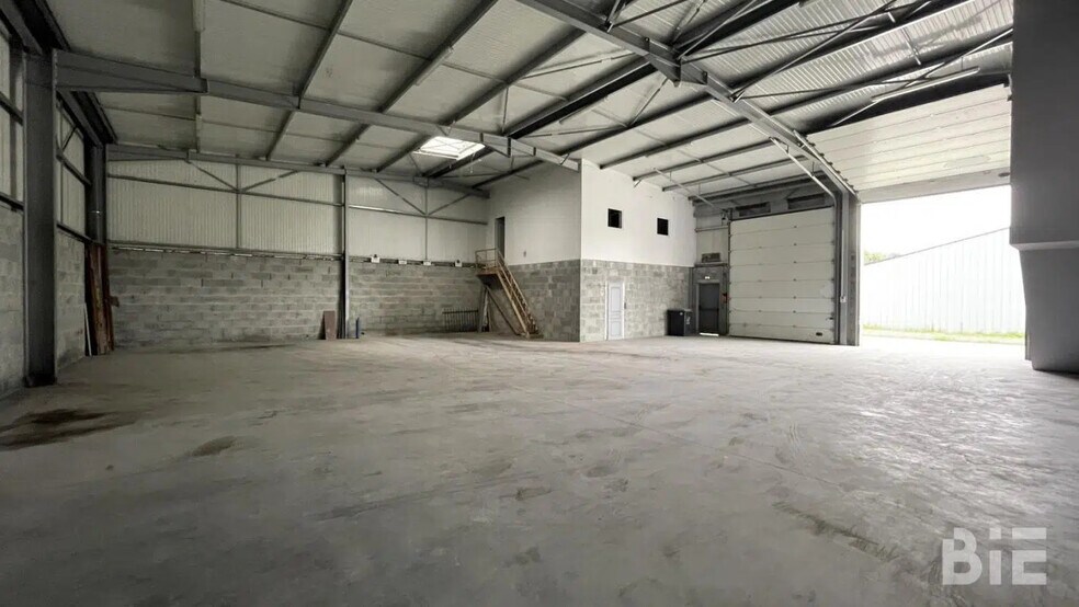 Bureau dans Saucats à louer - Photo intérieure – Image 1 sur 4