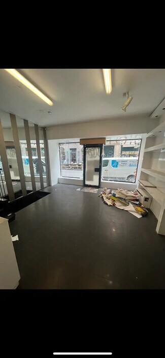 Plus de détails pour Local commercial à vendre