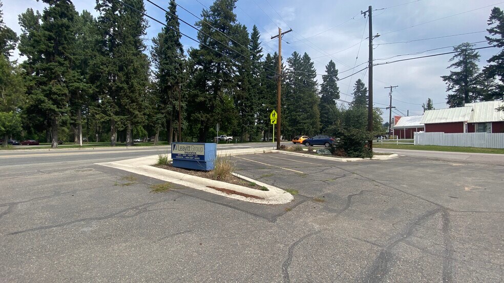 724 Second St E, Kalispell, MT à louer - Photo de l’immeuble – Image 3 sur 49