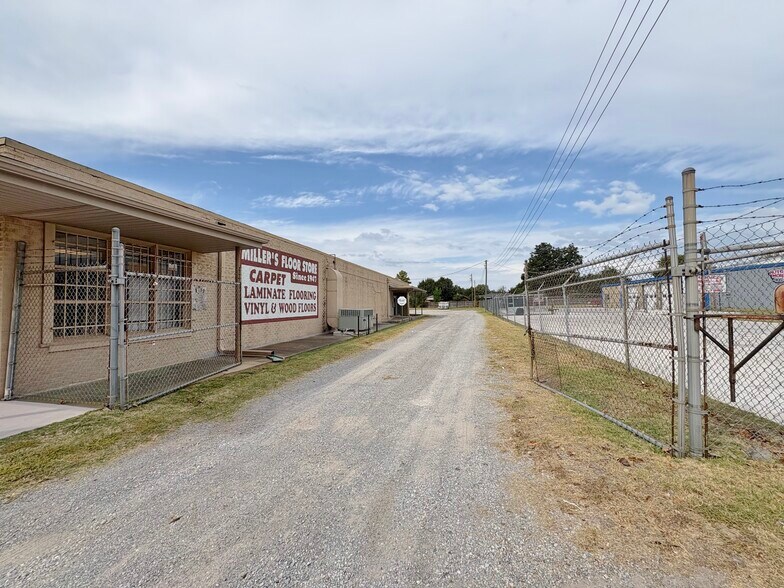 4713 NW 10th St, Oklahoma City, OK à vendre - Photo de l’immeuble – Image 2 sur 8