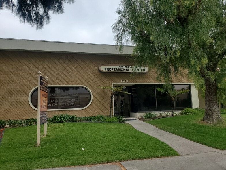 19356-19404 Business Center Dr, Northridge, CA à louer - Photo de l’immeuble – Image 3 sur 11