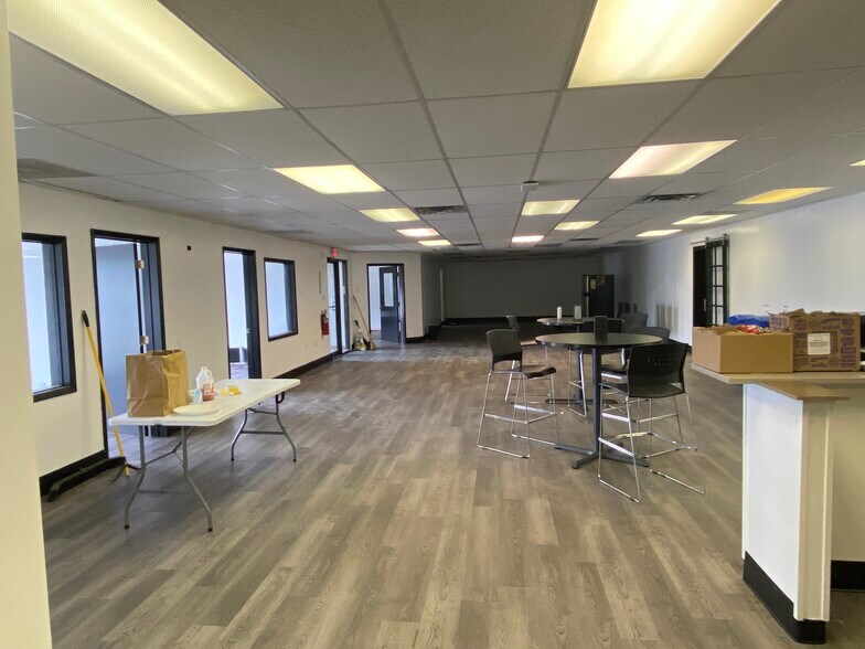 2707 W Carson St, Pittsburgh, PA à louer - Photo intérieure – Image 2 sur 7
