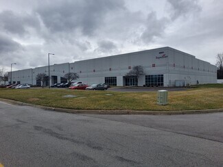 Plus de détails pour 4801 Commerce Crossings Dr, Louisville, KY - Industriel/Logistique à vendre