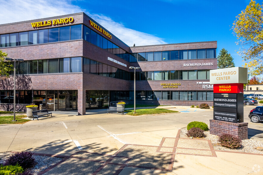 10 N Washington Ave, Mason City, IA à louer - Photo principale – Image 3 sur 32