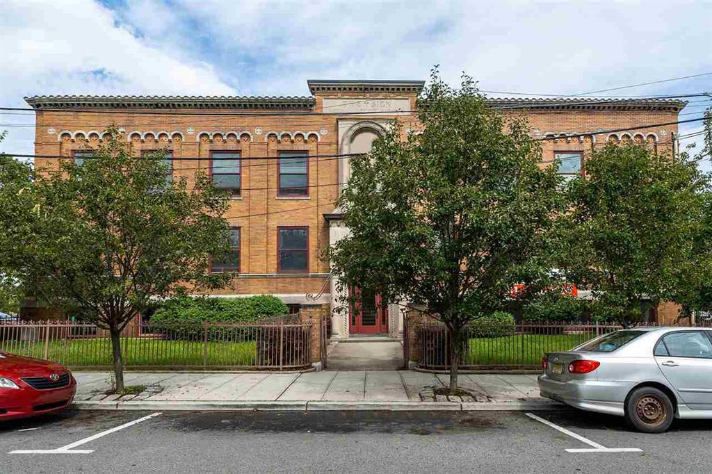 2000 West St, Union City, NJ à louer Photo principale– Image 1 sur 47