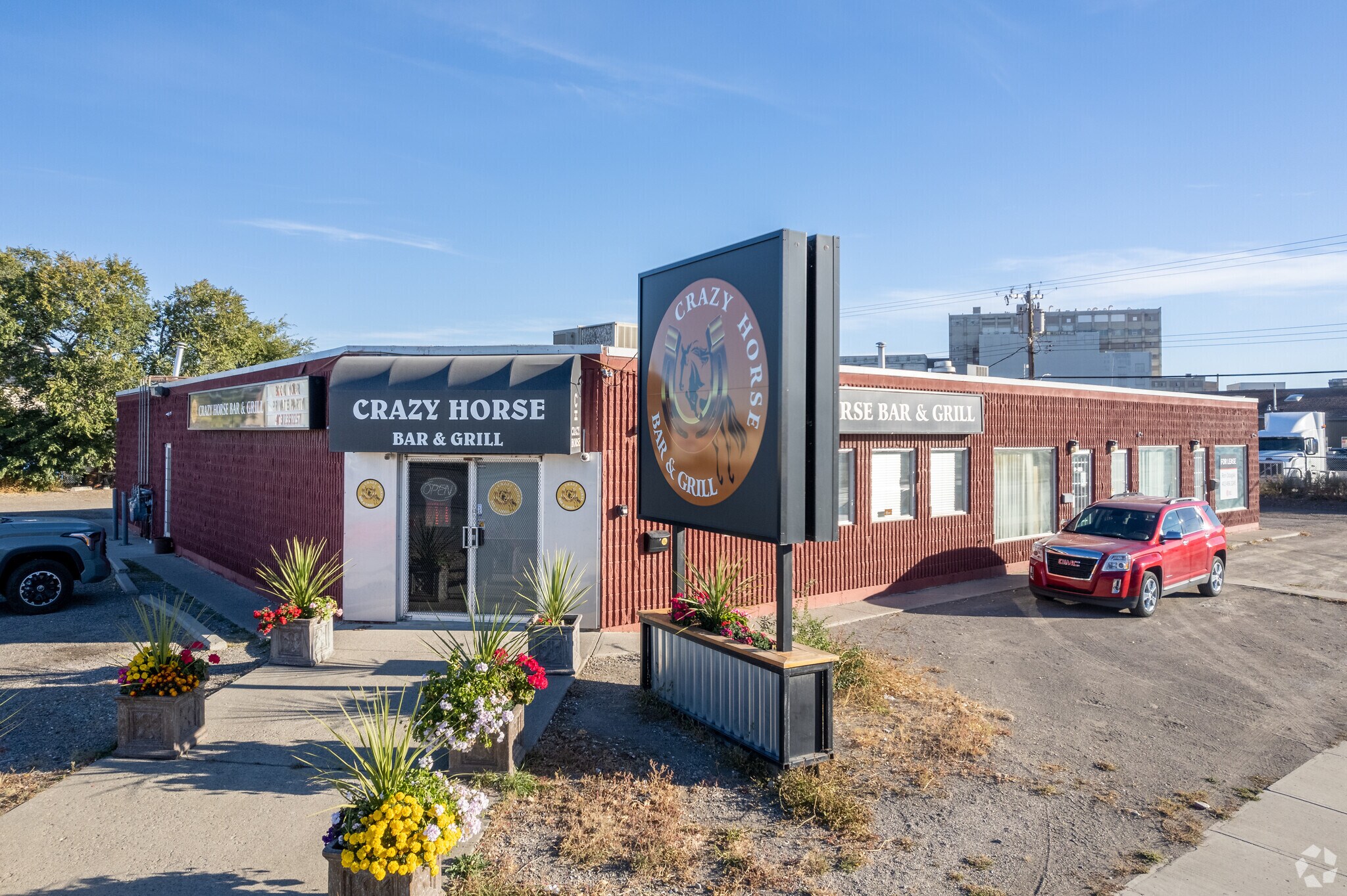 4068 Ogden Rd SE, Calgary, AB à louer Photo principale– Image 1 sur 6