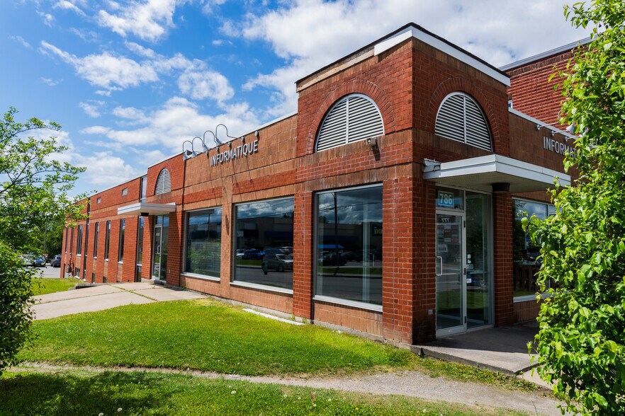 786 St King E, Sherbrooke, QC à vendre - Photo de l’immeuble – Image 1 sur 38
