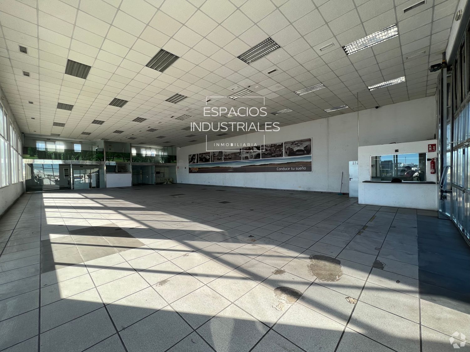 Industriel/Logistique dans San Martín de la Vega, Madrid à louer Photo intérieure– Image 1 sur 11