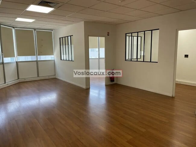 Plus de détails pour Bureau à vendre