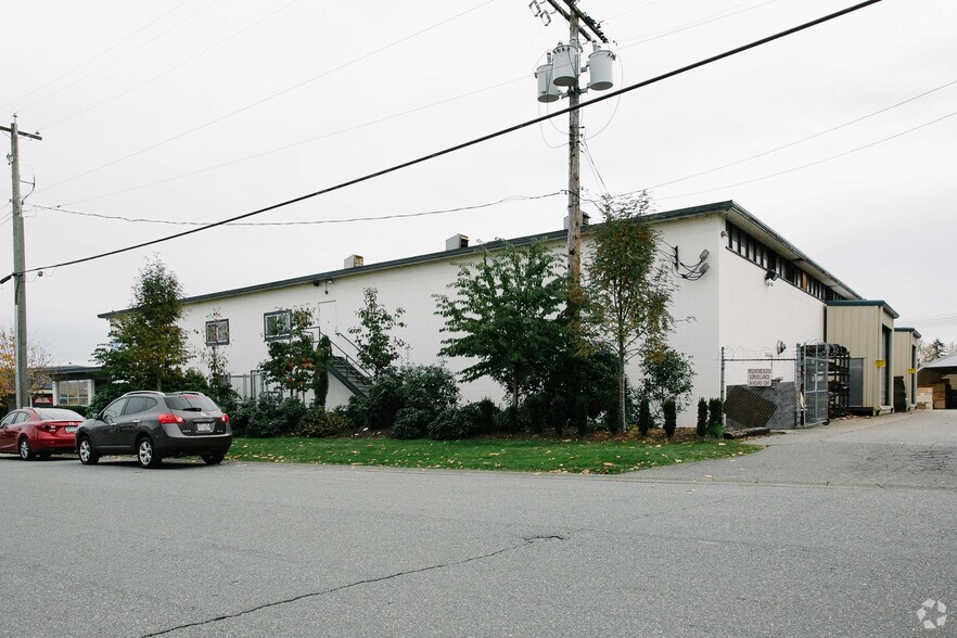 12850 87 Ave, Surrey, BC à louer - Photo de l’immeuble – Image 2 sur 2