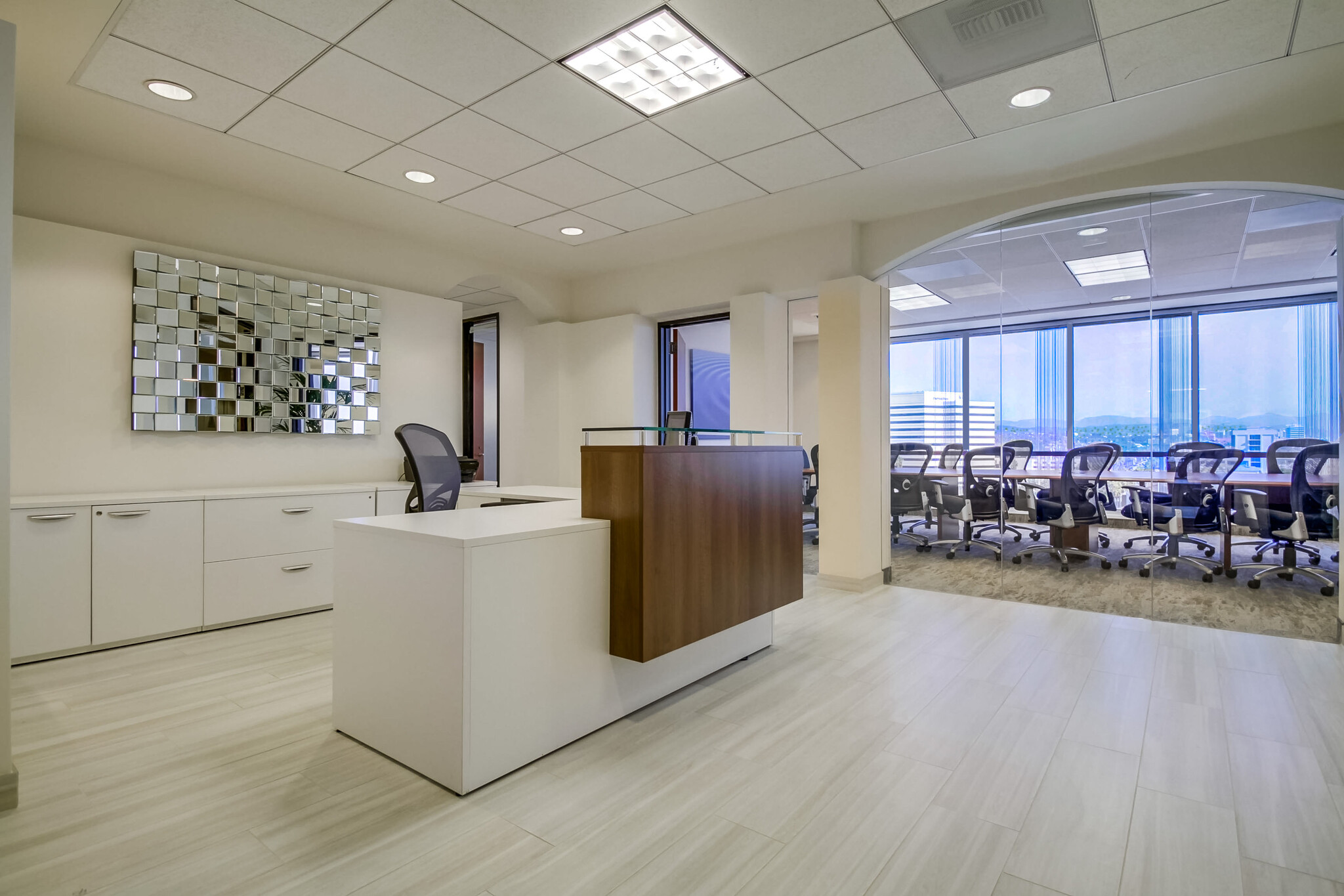 100 Wilshire Blvd, Santa Monica, CA à louer Hall d’entrée– Image 1 sur 9