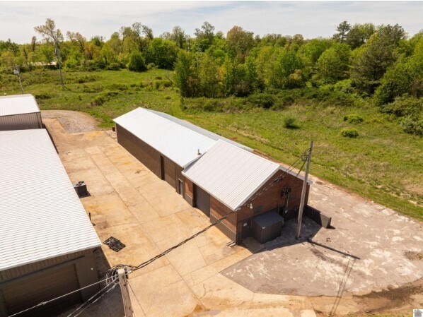 1107 Old Pryorsburg Rd, Mayfield, KY à vendre - Photo de l’immeuble – Image 3 sur 34