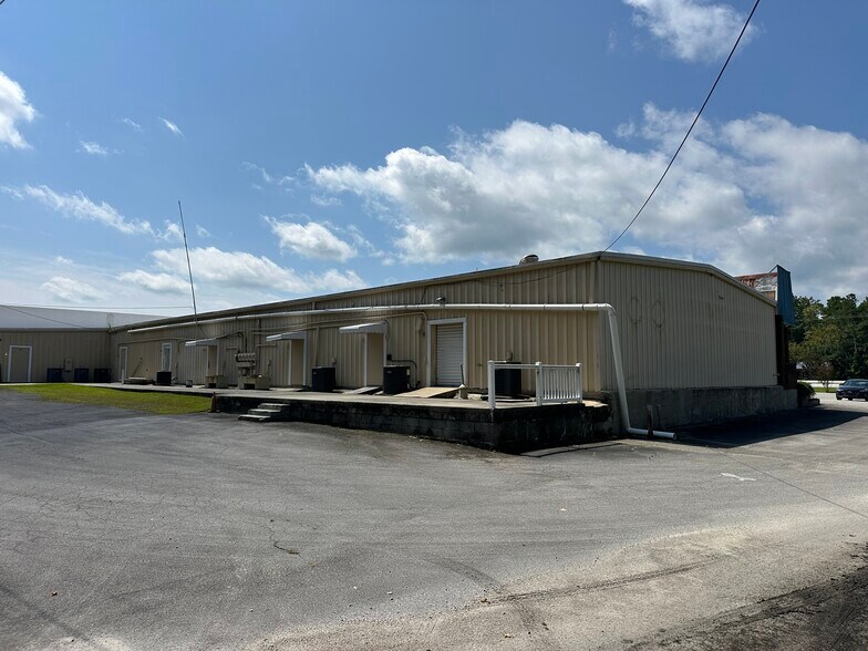 404-424A W Main St, Havelock, NC à vendre - Photo de l’immeuble – Image 2 sur 6