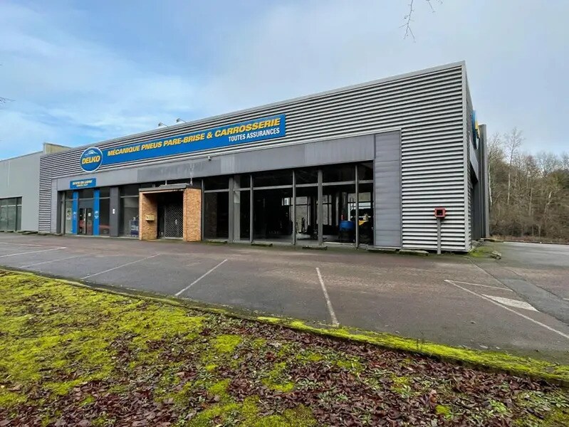 Local commercial dans Saint-Avold à louer Photo de l’immeuble– Image 1 sur 5
