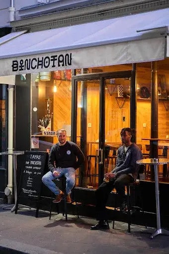 Local commercial dans Paris à vendre - Photo de l’immeuble – Image 2 sur 7
