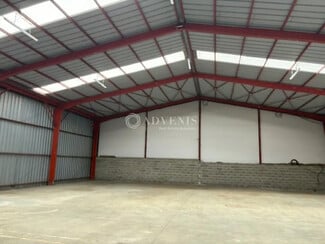 Plus de détails pour Local d'activités à louer