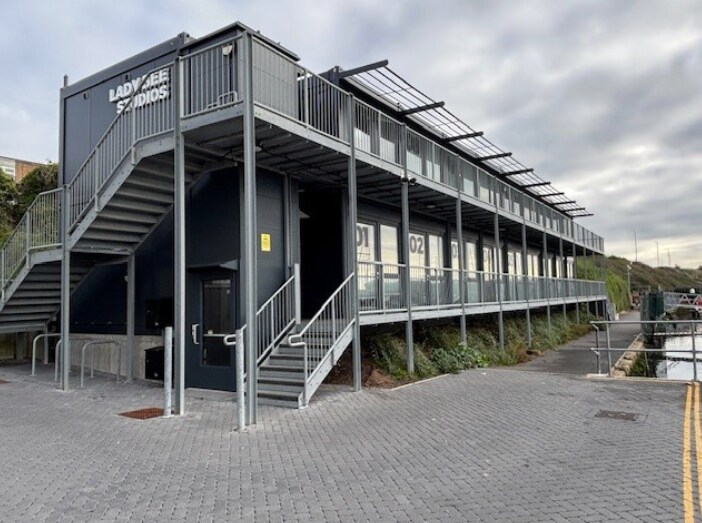 275-281 Albion St, Southwick à louer - Photo de l’immeuble – Image 2 sur 3