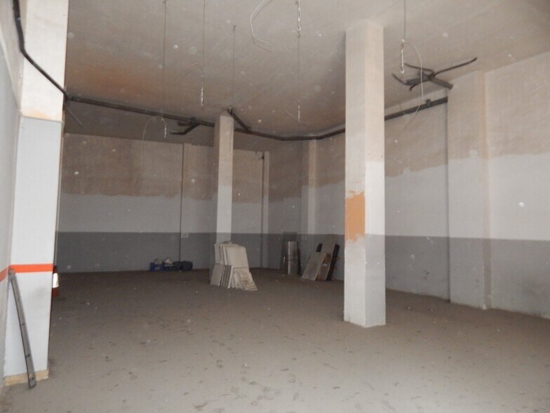 Local commercial dans Ontinyent, Valencia à vendre - Photo de l’immeuble – Image 3 sur 8