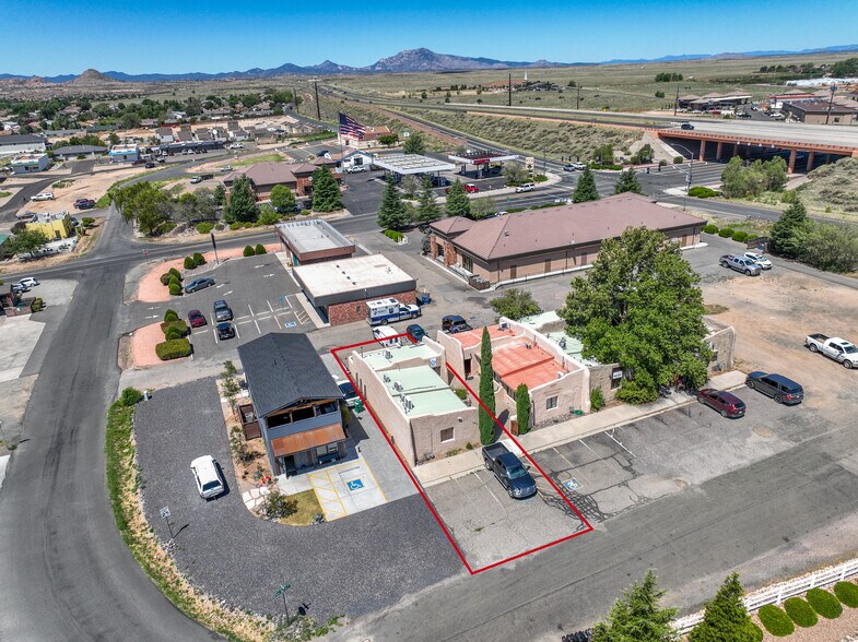7592 E Palo Verde St, Prescott Valley, AZ à vendre - Photo de l’immeuble – Image 2 sur 11