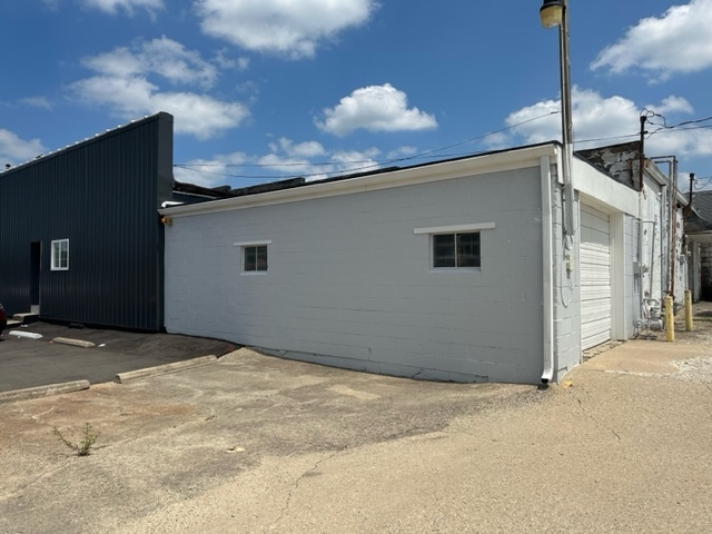1609 Broad St, New Castle, IN à louer - Photo de l’immeuble – Image 2 sur 6