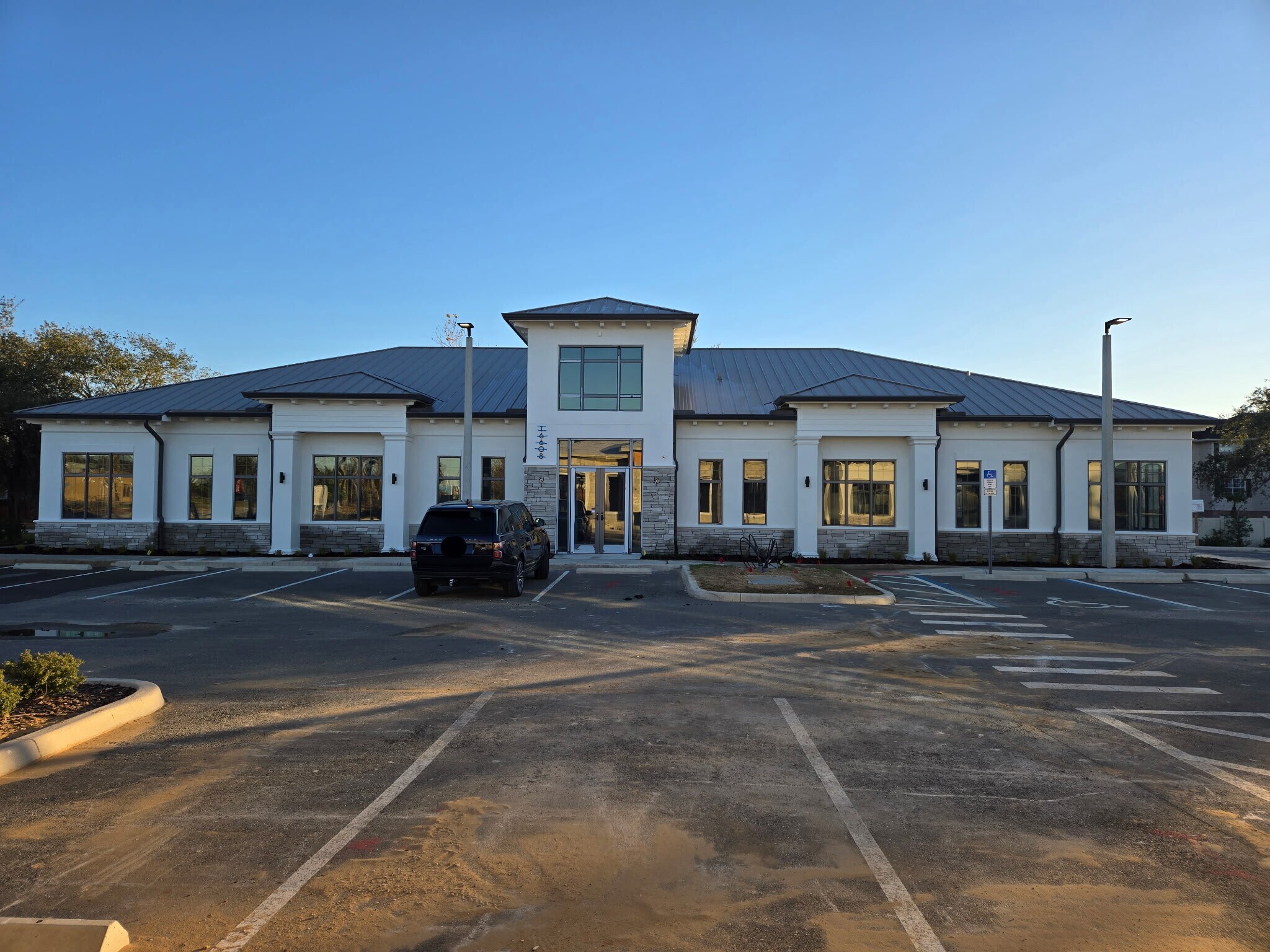 16608 Sunrise Lakes Blvd, Clermont, FL à louer Photo de l’immeuble– Image 1 sur 18