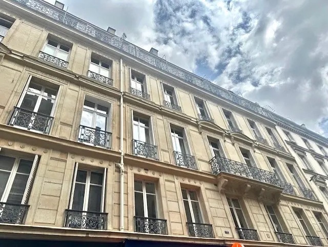 Bureau dans Paris à louer - Photo de l’immeuble – Image 1 sur 8