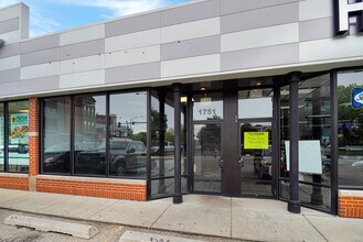 1751 N Sheffield Ave, Chicago, IL à louer Photo intérieure– Image 1 sur 10