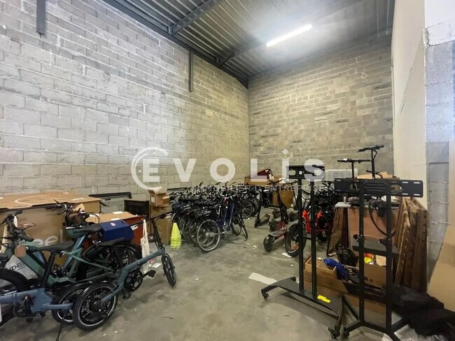 Plus de détails pour 12 Avenue De La Foret, Eysines - Bureau, Local d'activités à louer