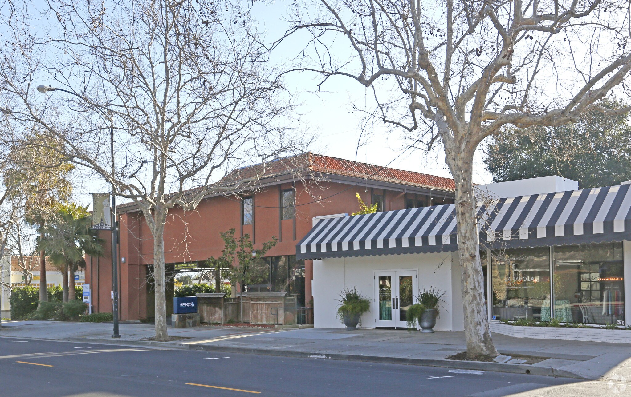 536 N Santa Cruz Ave, Los Gatos, CA à vendre Photo de l’immeuble– Image 1 sur 55