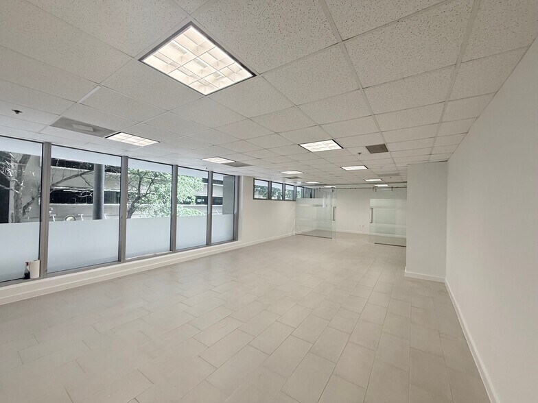 150 SE 2nd Ave, Miami, FL à louer - Photo de l’immeuble – Image 1 sur 41