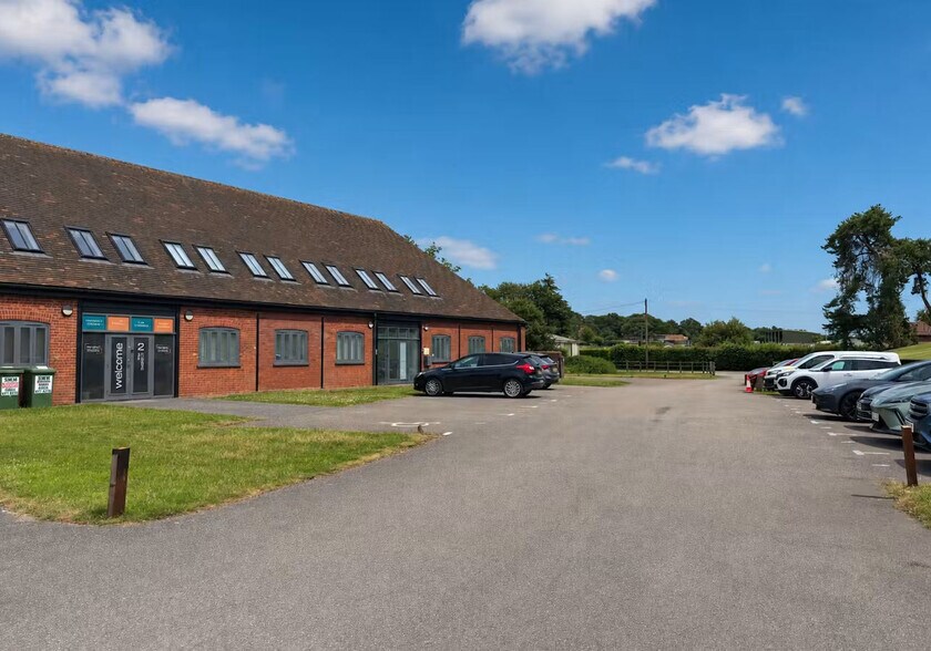 Manor Ct, Basingstoke à louer - Photo de l’immeuble – Image 3 sur 3