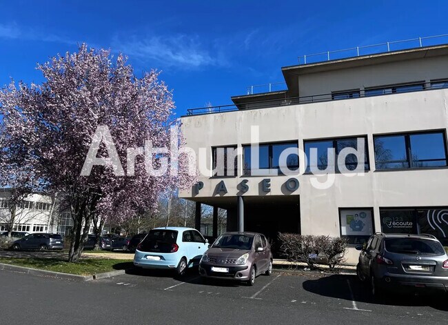 Plus de détails pour Bureau à louer