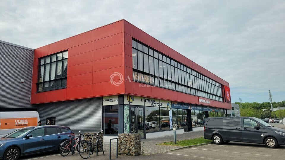 Local d’activités dans Vertou à louer - Photo de l’immeuble – Image 1 sur 7