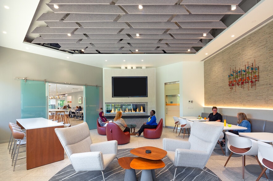 601 Merritt 7, Norwalk, CT à louer - Photo intérieure – Image 2 sur 34