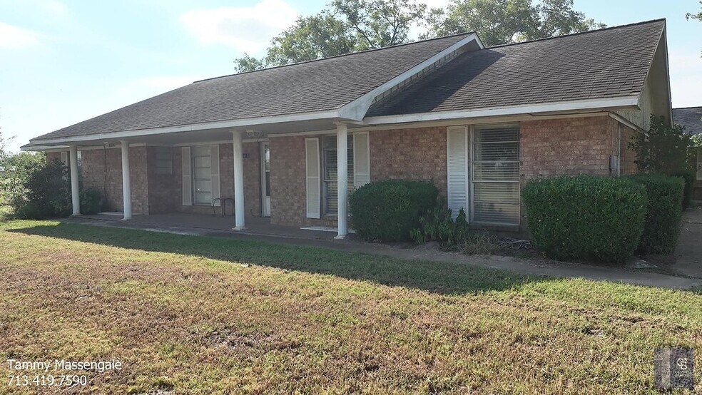 34153 Rochen Rd, Waller, TX à vendre - Photo de l’immeuble – Image 2 sur 17