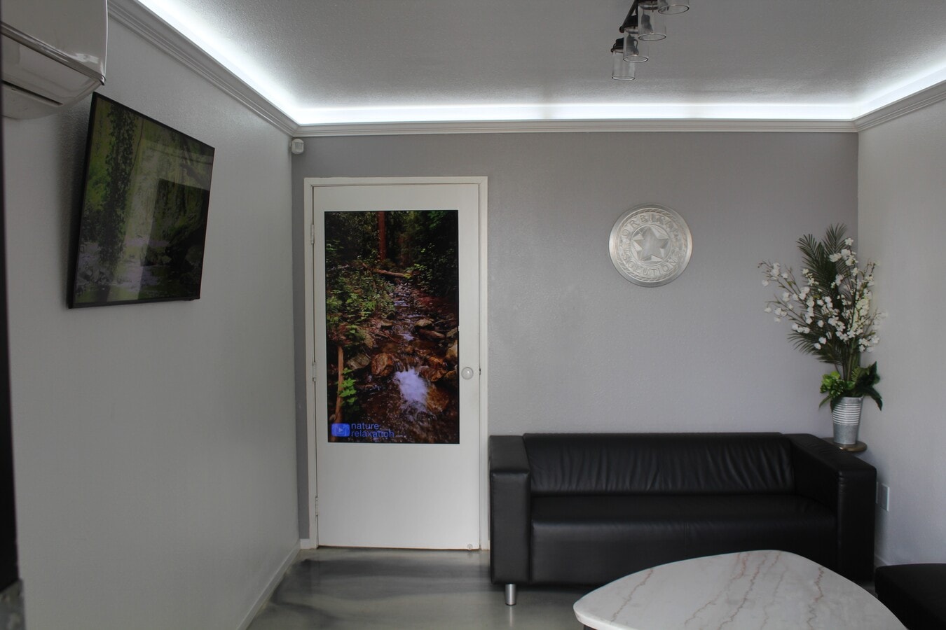 11693 Sheldon St, Sun Valley, CA 91352 - Lot 7 - - Photo intérieure - Image 2 of 9