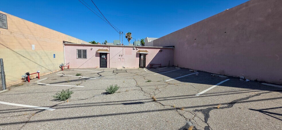 15572-15576 7th St, Victorville, CA à louer - Photo de l’immeuble – Image 3 sur 5