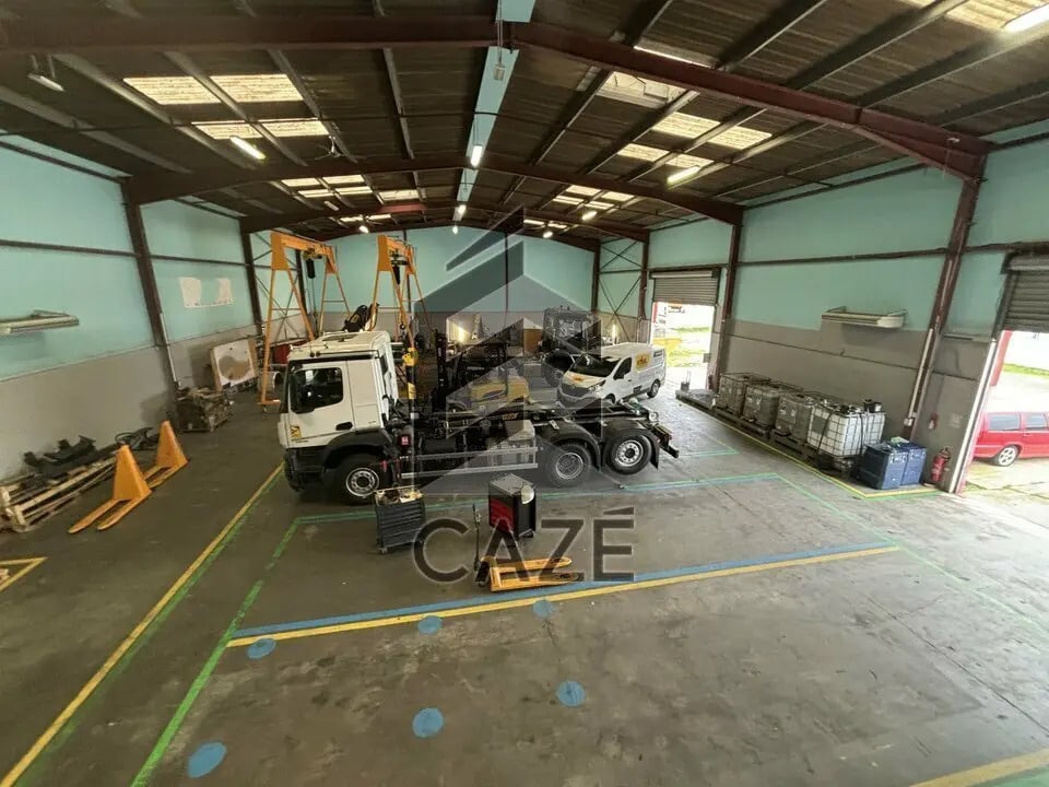 Local d’activités dans Blanquefort à louer Photo de l’immeuble– Image 1 sur 7