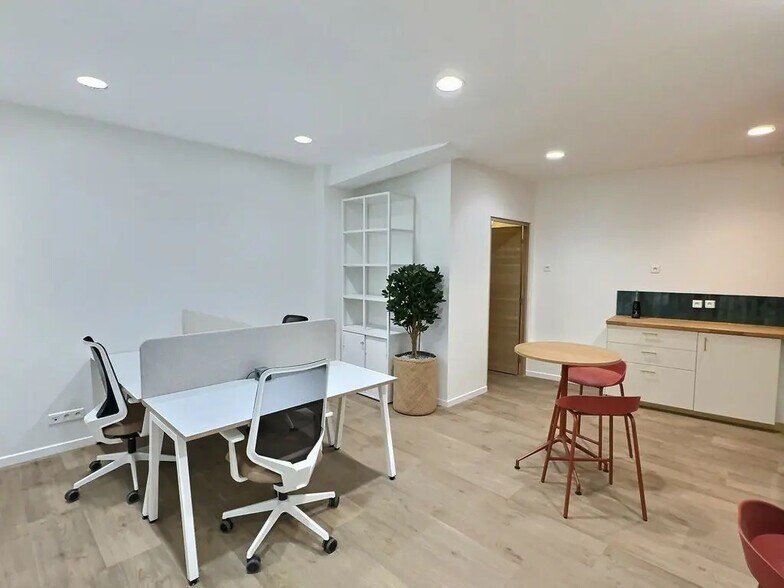 Bureau dans Paris à louer - Photo de l’immeuble – Image 3 sur 8