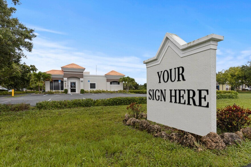 845 37th Pl, Vero Beach, FL à vendre - Photo de l’immeuble – Image 2 sur 50