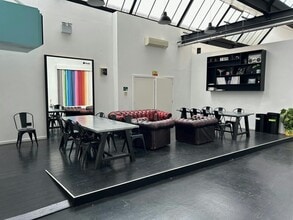 2-8 Fountayne Rd, Londres à louer Photo de l’immeuble– Image 2 sur 7