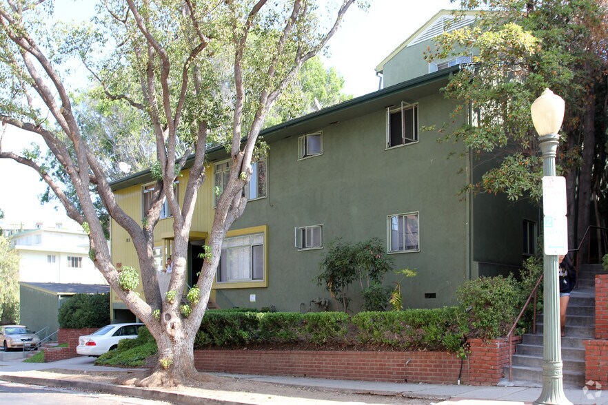 500 Midvale Ave, Los Angeles, CA à vendre - Photo de l’immeuble – Image 2 sur 14