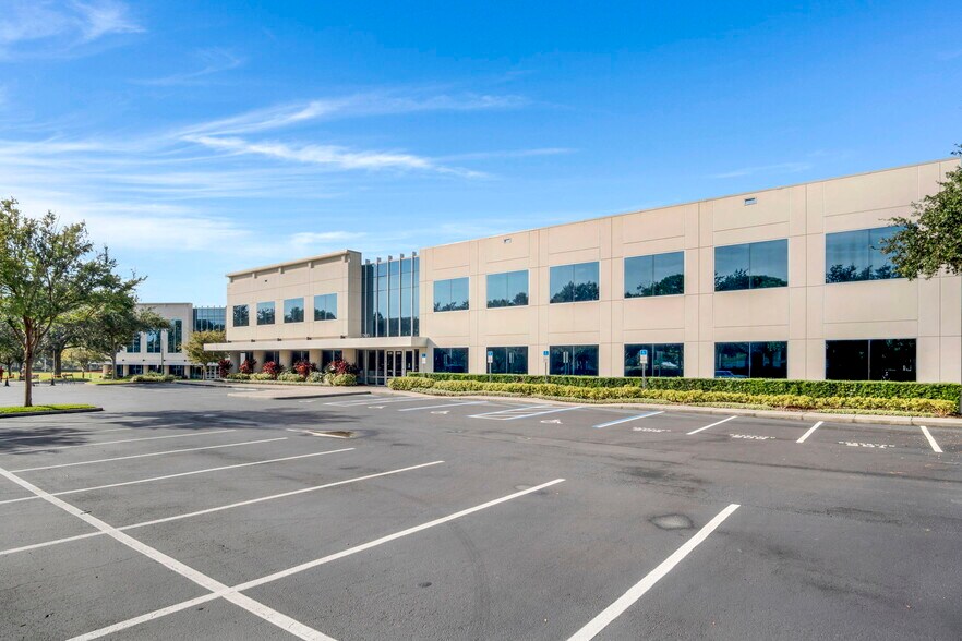 6200 Metrowest Blvd, Orlando, FL à louer - Photo de l’immeuble – Image 2 sur 15