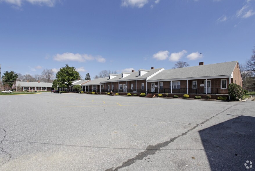 1001 S Bradford St, Dover, DE à louer - Photo de l’immeuble – Image 2 sur 2