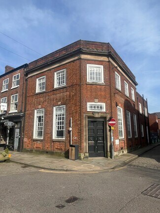 Plus de détails pour 10 Market Pl, Macclesfield - Local commercial à louer