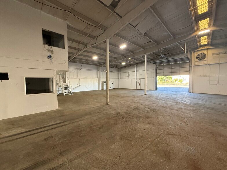2160 Fletcher Ave, Indianapolis, IN à vendre - Photo de l’immeuble – Image 2 sur 6