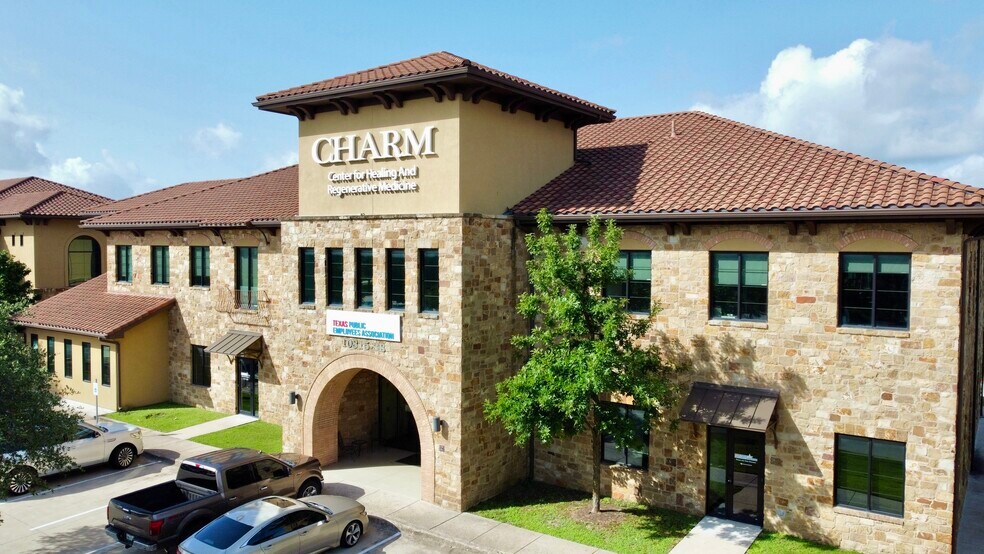 10815 Ranch Road 2222, Austin, TX à vendre - Photo de l’immeuble – Image 1 sur 9