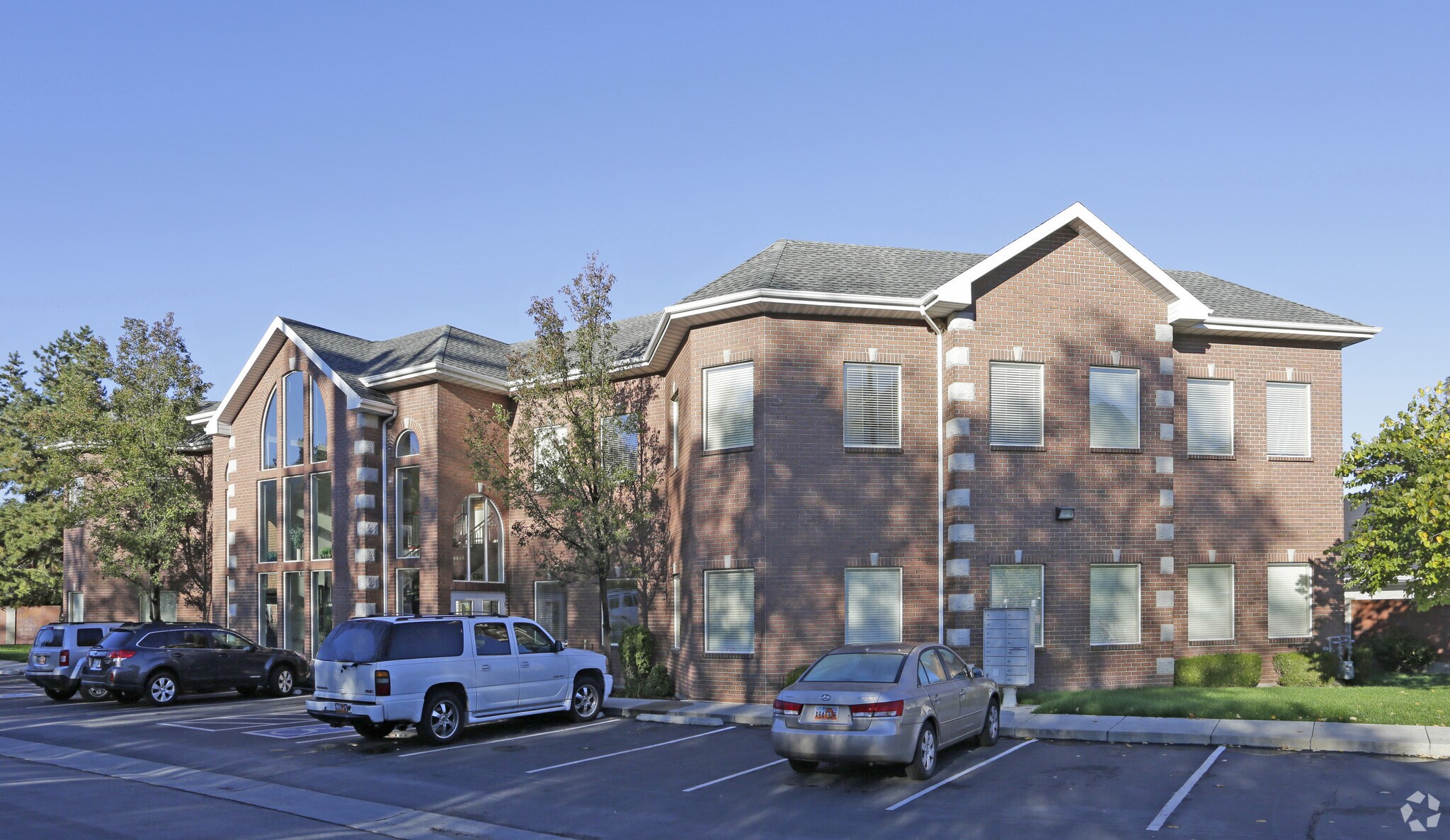 6364 S Highland Dr, Salt Lake City, UT à louer Photo principale– Image 1 sur 5