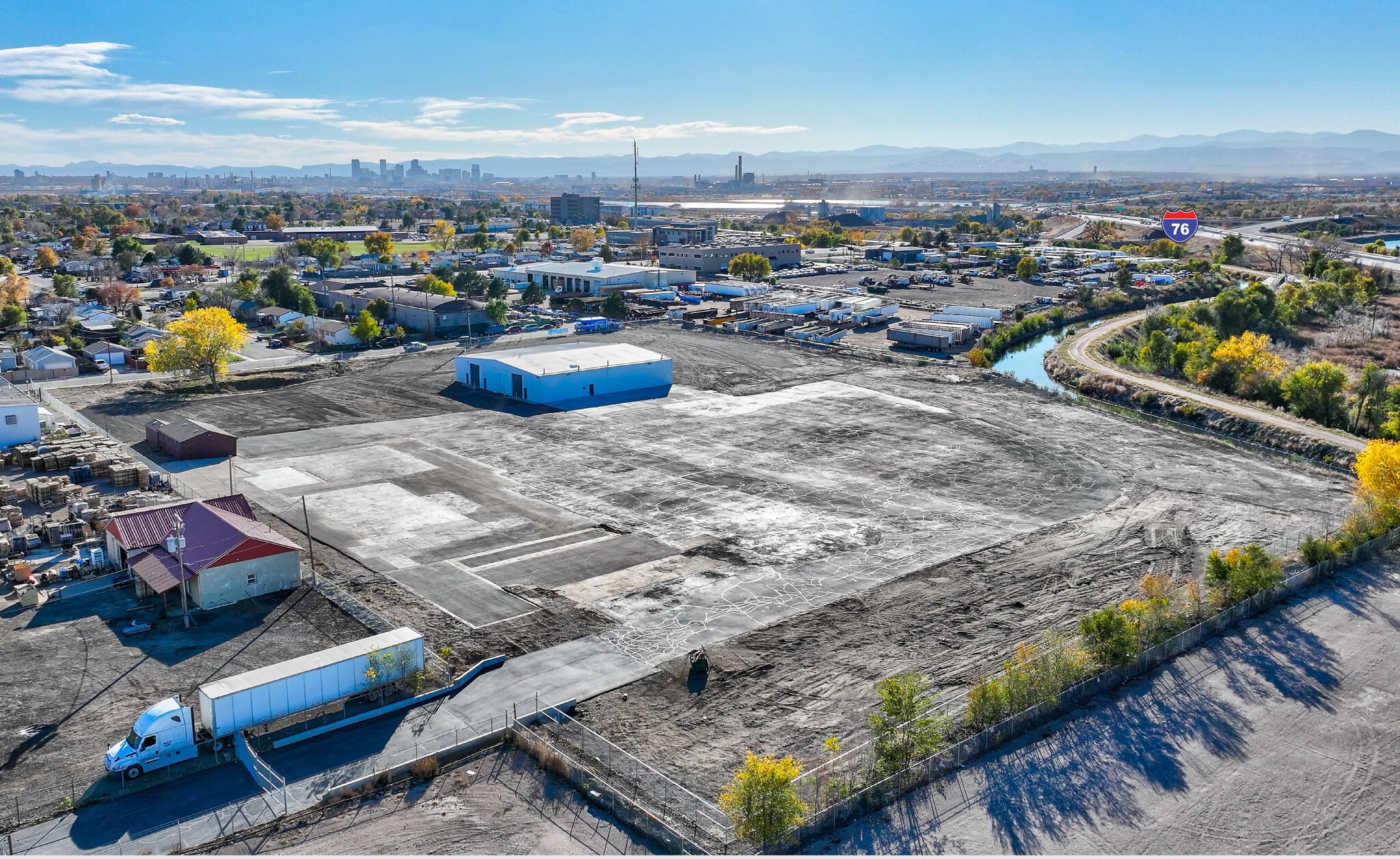 7563 Dahlia St, Commerce City, CO à louer Aérien– Image 1 sur 9
