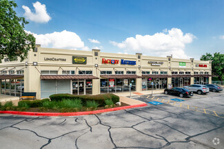 Plus de détails pour 17700 San Pedro Ave, San Antonio, TX - Local commercial à louer
